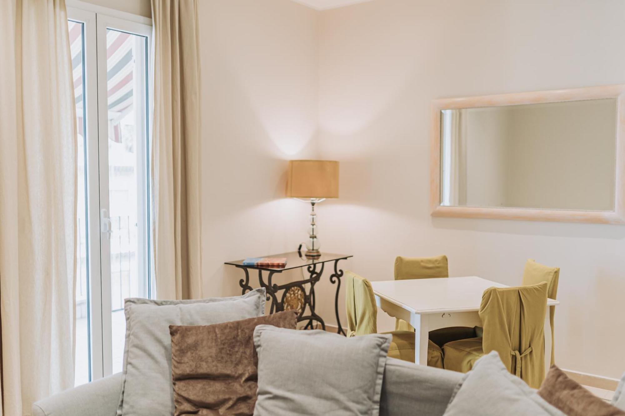 Apartment De Rossi 43